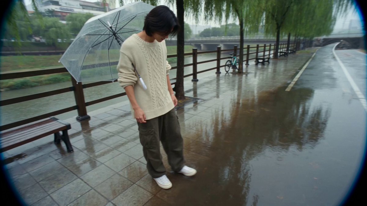 雨后河畔的日常纪录片来源案例预览