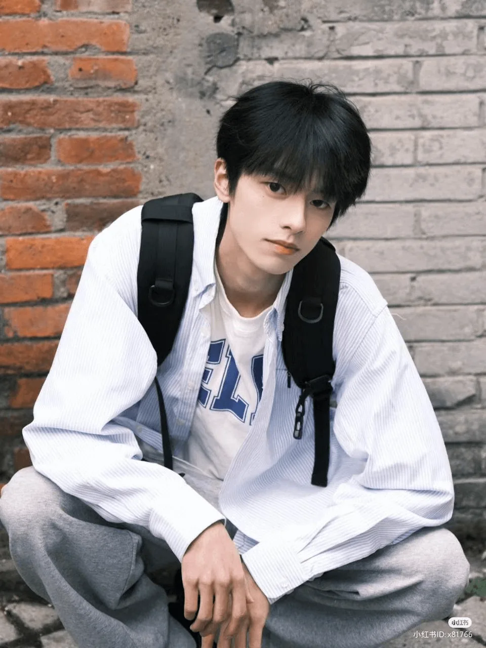 参考图 2：男性人物